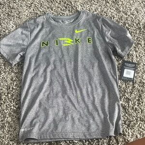 Nike Kids Gray and Yellow Short Sleeve Tee